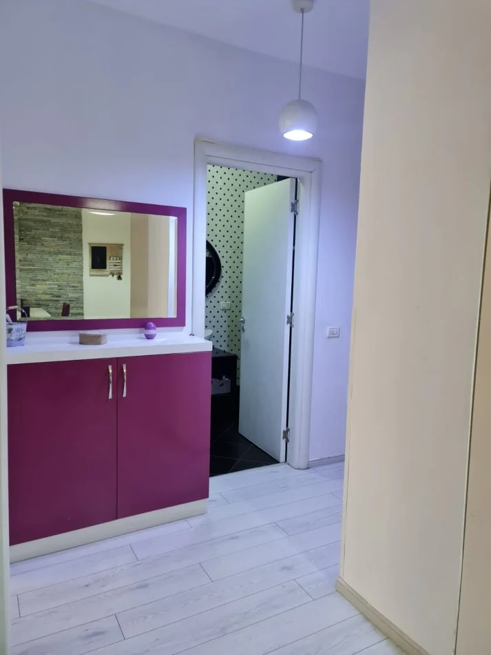 Tirane, shitet apartament 2+1 Kati 3, 92 m² 125.000 € (Yzberisht)