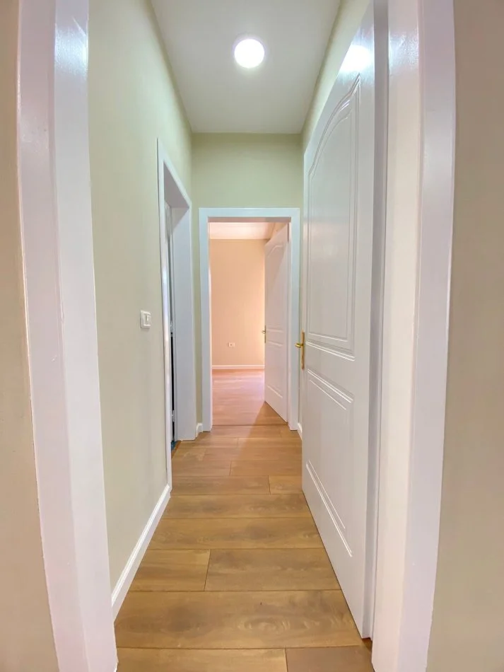 Tirane, Apartament 2+1 per shitje Kati 5, 90 m² 185.000 € (Rruga Saraceve)