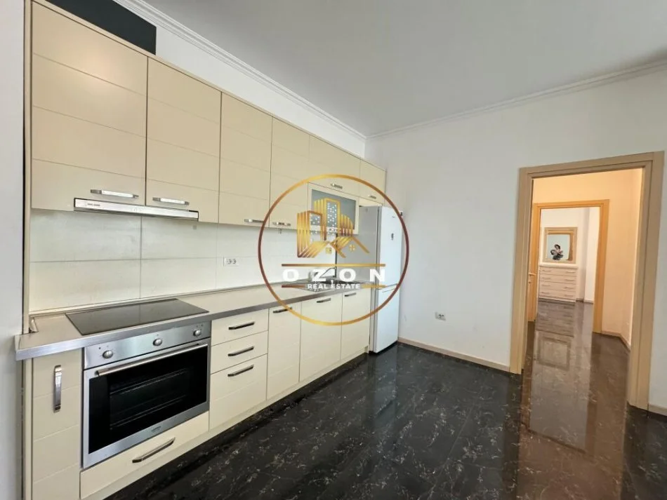 Apartament 2+1+2 me Parkim për Qira në Rrugën e Bogdanëve