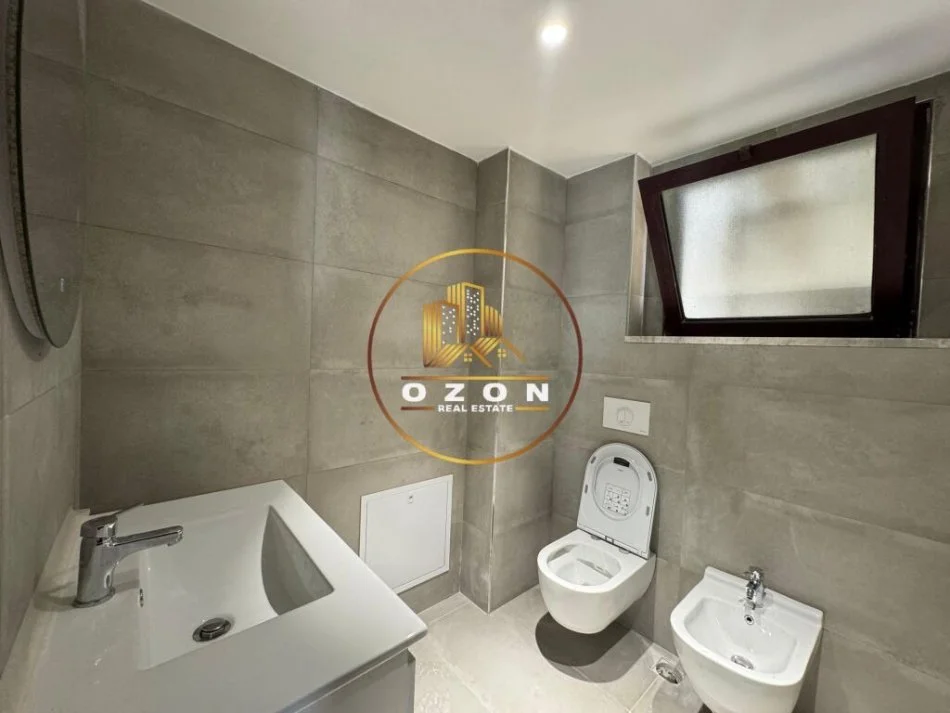 Ambient Biznesi për Qira në Qendër!