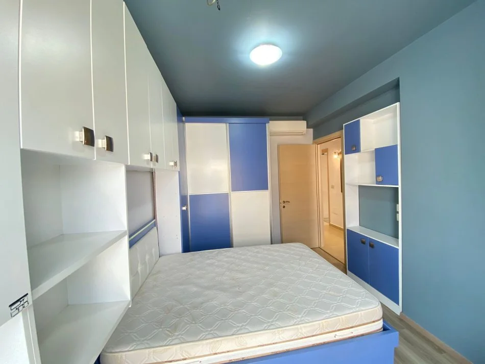 Tirane, jepet me qera apartament 3+1+Aneks+Ballkon Kati 6, 142 m² 2.000 € (LIQENI ARTIFICIAL NOBIS WELLNES CENTER)