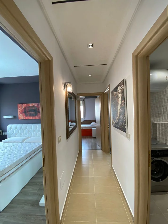 Tirane, jepet me qera apartament 3+1+Aneks+Ballkon Kati 6, 142 m² 2.000 € (LIQENI ARTIFICIAL NOBIS WELLNES CENTER)