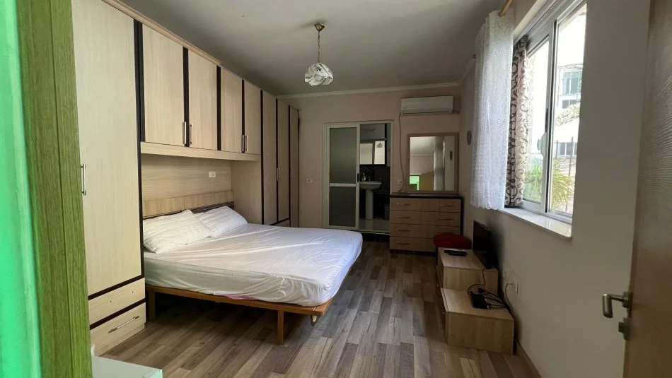 Tirane, jepet me qera shtepi 1 Katshe Kati 1, 125 m² 1.200 € (Sheshi Avni Rustemi)