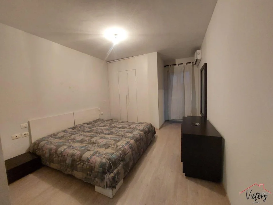 Tirane, jepet me qera apartament 2+1 Kati 7, 100 m² 450 €