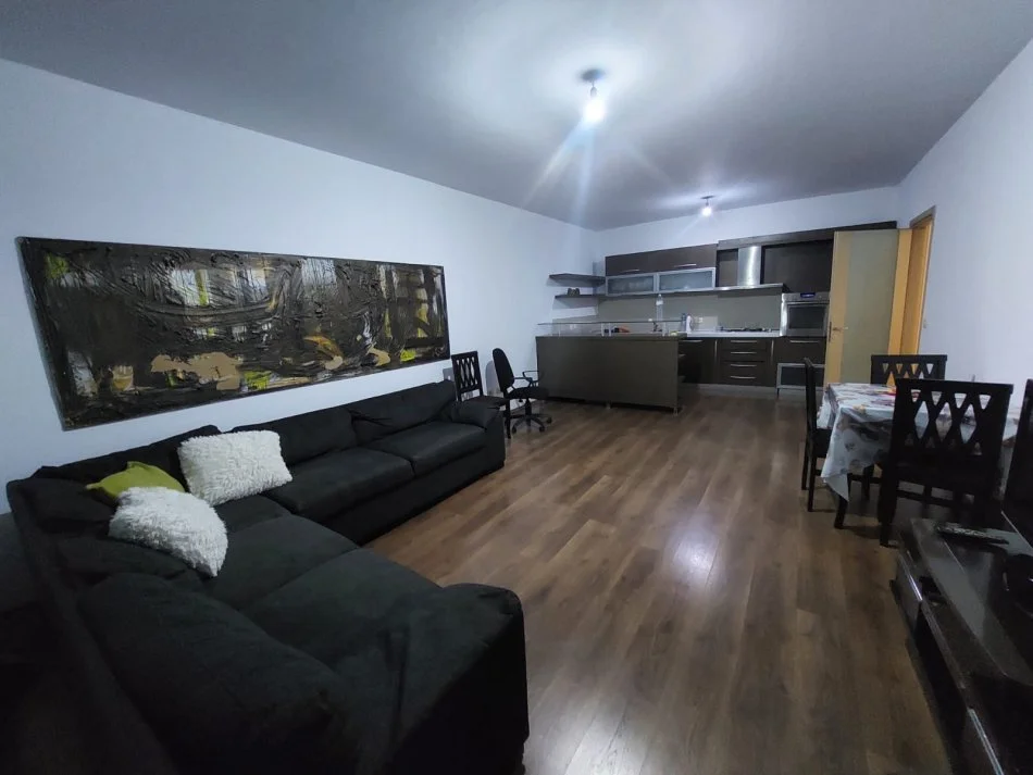 Tirane, jepet me qera apartament 2+1 Kati 7, 100 m² 450 €