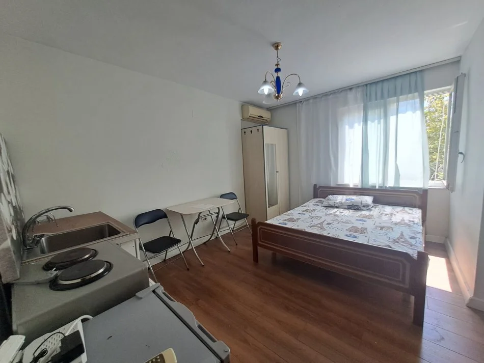 Tirane, Garsoniere me qira  Kati 4, 50 m² 400 € Bulevardi Gjergj Fishta
