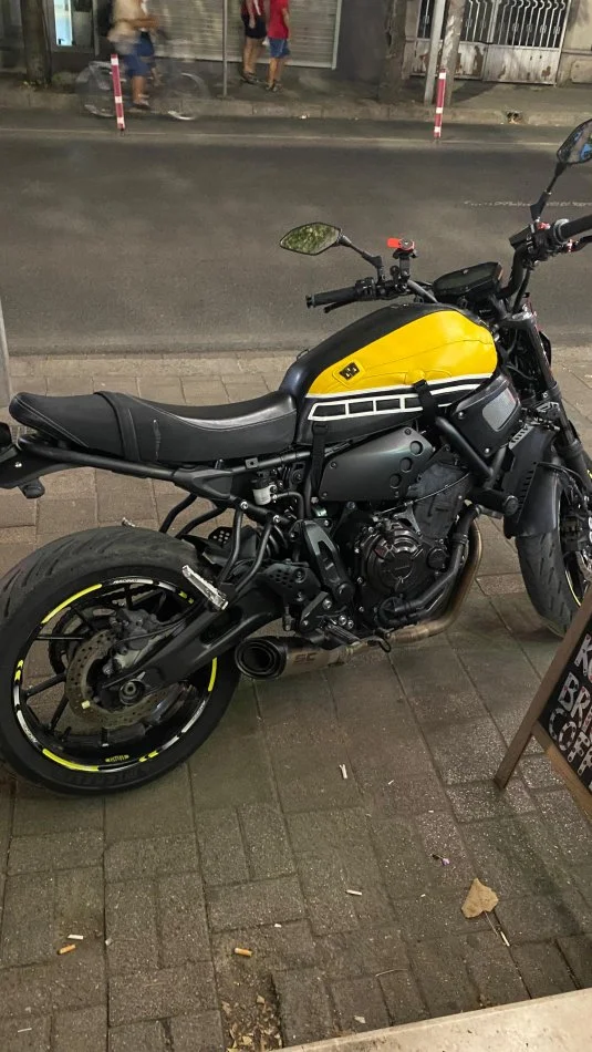 Tirane, shes Motociklete Yamaha XSR700 ABS , gri e erret 38.000 km 5.900 €