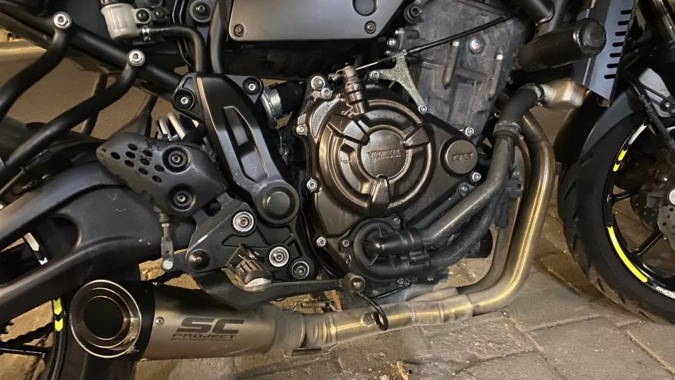 Tirane, shes Motociklete Yamaha XSR700 ABS , gri e erret 38.000 km 5.900 €