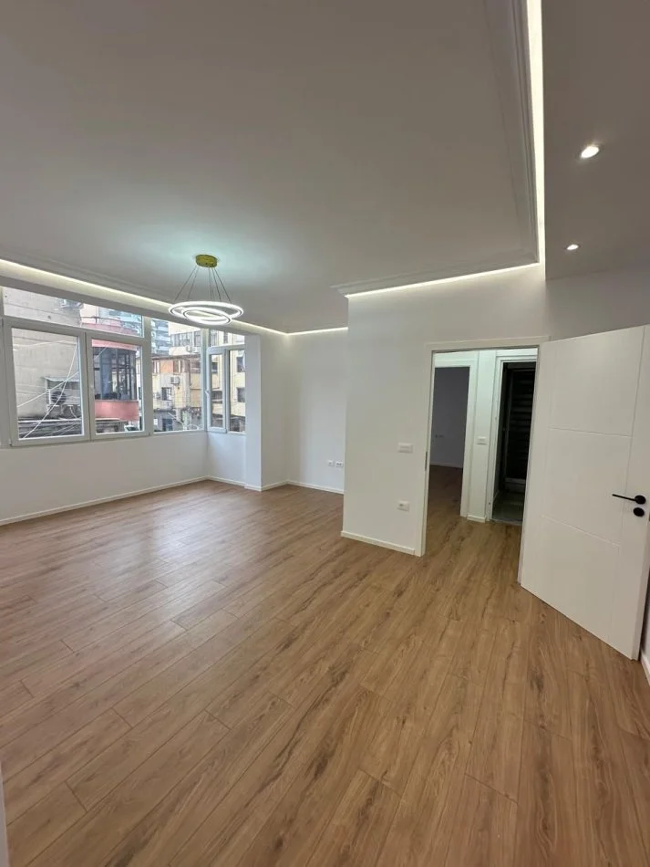 Tirane, shitet apartament 2+1+2 , Kati 2, 87 m² 210.000 € (ELBASANIT)