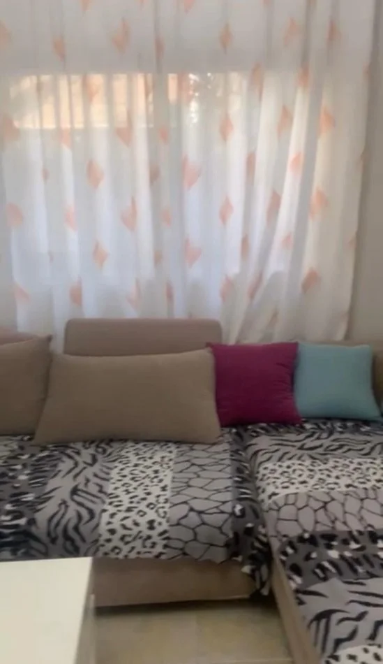 Tirane, jepet me qera apartament 1+1 Kati 1, 83 m² 300 € (Kodra e Priftit)