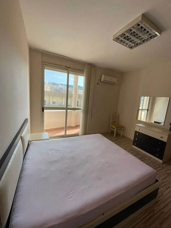 Tirane, jepet me qera apartament 2+1 Kati 7, 120 m² 600 €