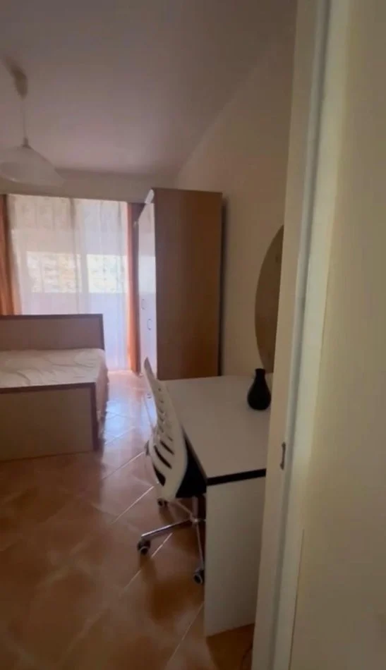 Tirane, Apartament 1+1 me qira  Kati 3, 69 m² 540 € (Myslym Shyri)