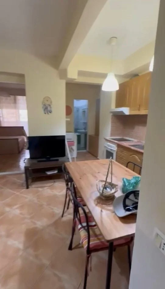 Tirane, Apartament 1+1 me qira  Kati 3, 69 m² 540 € (Myslym Shyri)