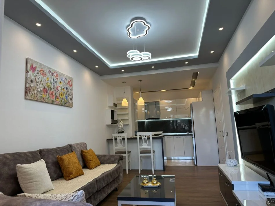 Tirane, shitet apartament 2+1+Ballkon Kati 3, 87 m² 145.000 € (Rruga 3 Deshmoret Yzberisht)