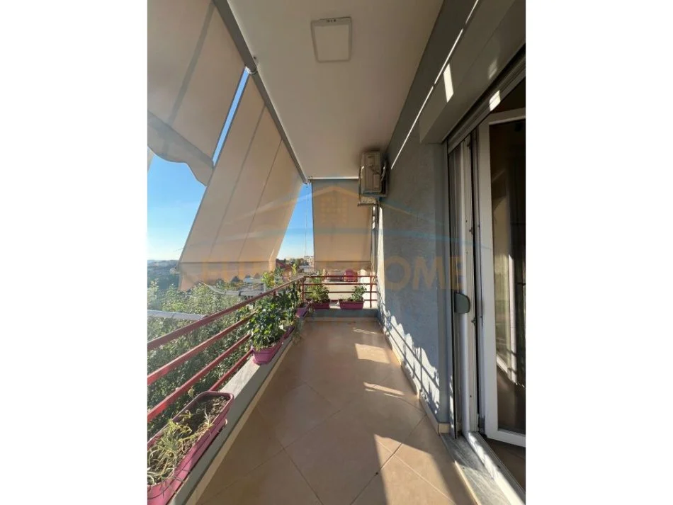 Tirane, shitet apartament 2+1 Kati 2, 82 m² 125.000 € (FRESK)