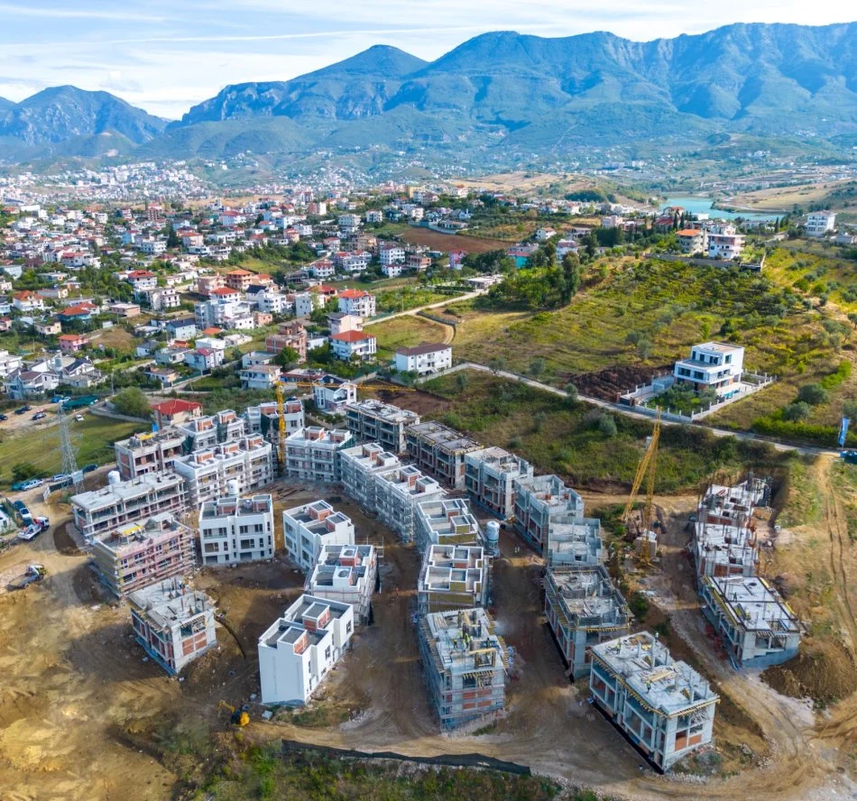 Tirane, shes Vile 3 Katshe Kati 3, 196 m² 360.000 € (Rruga e Turdive)