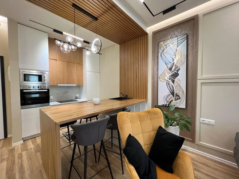 Tirane, jepet me qera apartament 1+1+Ballkon Kati 4, 75 m² 800 € (Kompleksi Square 21)