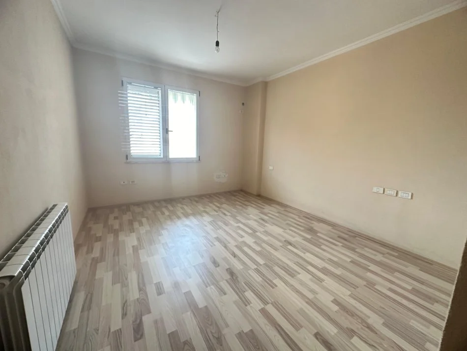 Tirane, shitet apartament 2+1+Ballkon Kati 7, 107 m² 117.000 € (Rruga Mikel Maruli)
