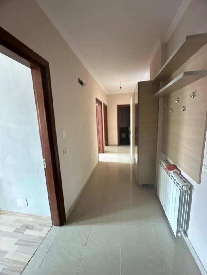 Tirane, shitet apartament 2+1+Ballkon Kati 7, 107 m² 117.000 € (Rruga Mikel Maruli)