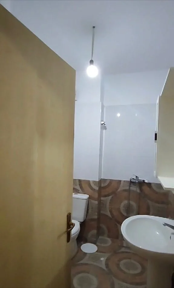 Tirane, shitet apartament 2+1+Ballkon Kati 7, 97 m² 100.000 € (Rruga Sokrat Miho)