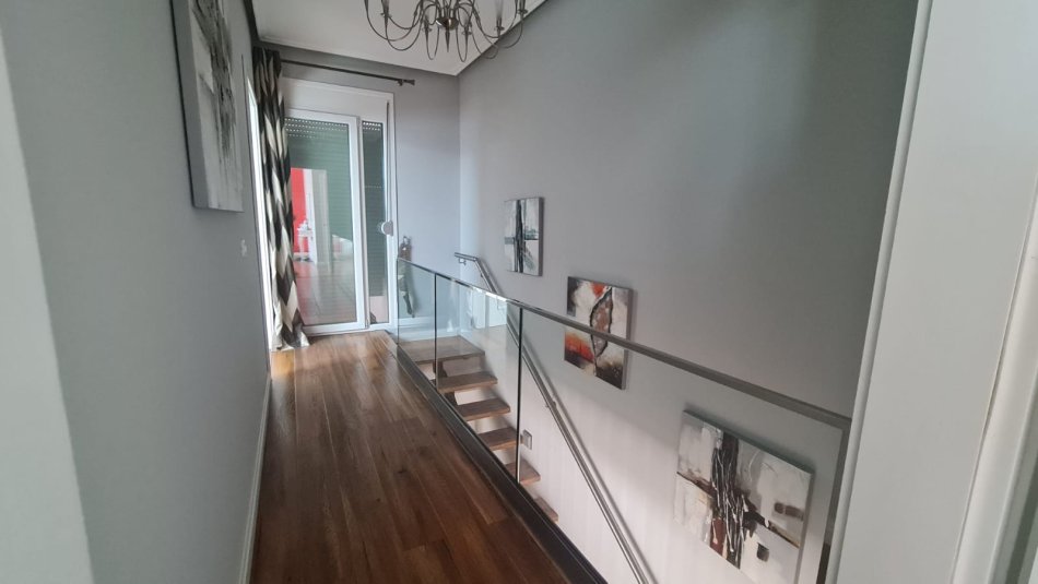 Tirane, shitet apartament duplex 2+1 Kati 6, 159 m² (Hamdi Sina Liqeni Thate)