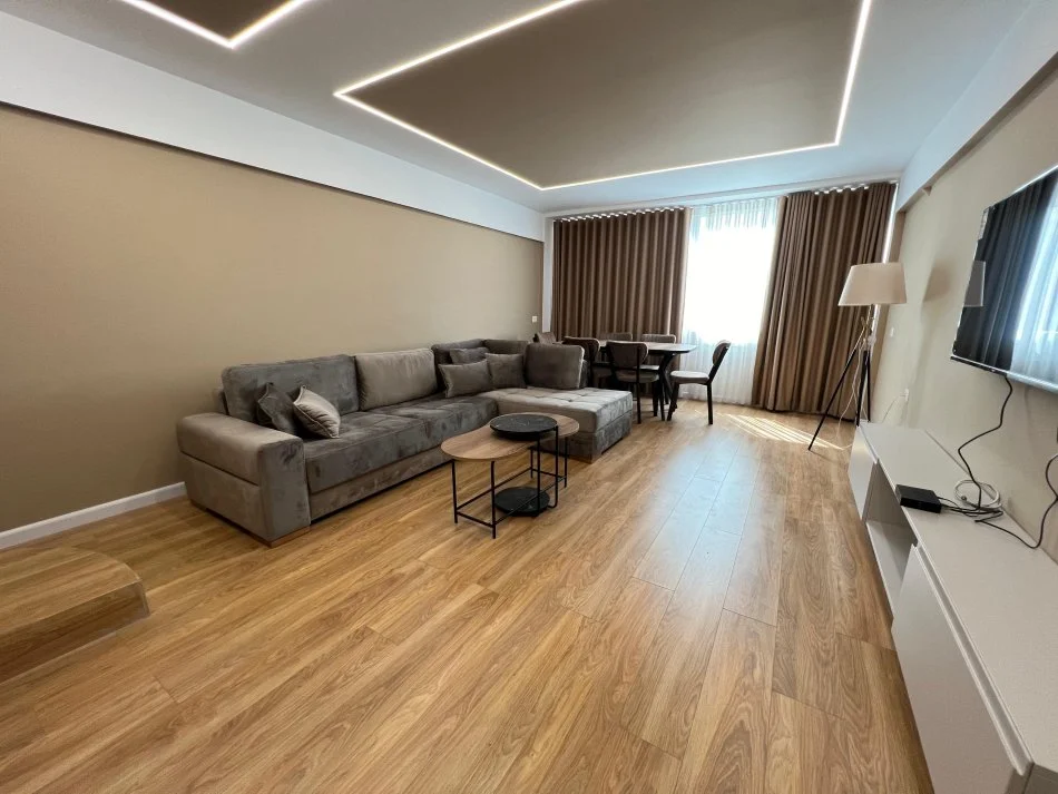 Tirane, jepet me qera apartament Dublex Kati 2, 120 m² 1.200 € (QENDER)