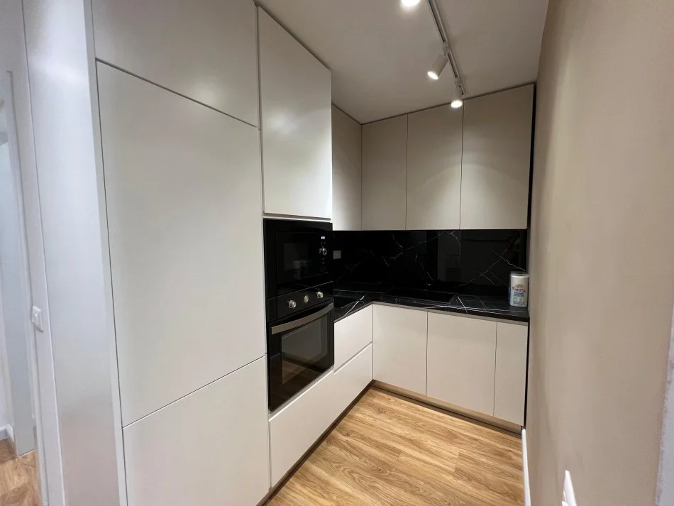 Tirane, jepet me qera apartament Dublex Kati 2, 120 m² 1.200 € (QENDER)