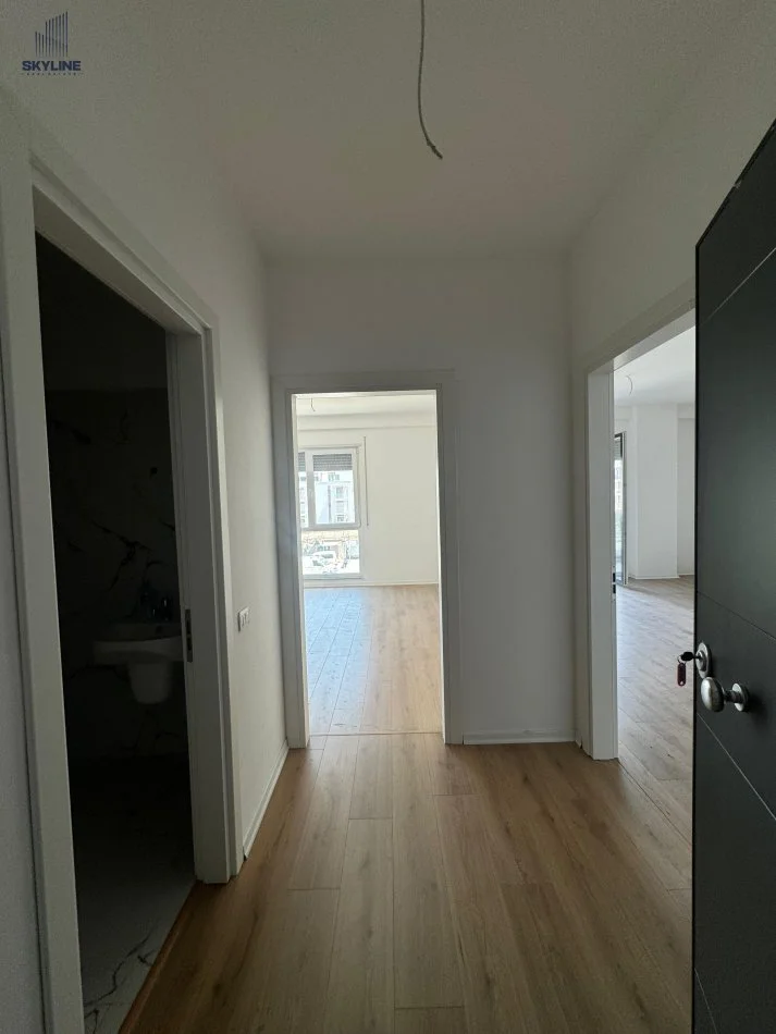 Tirane, shitet apartament 1+1+Ballkon Kati 1, 72 m² 101.780 € (Astir)
