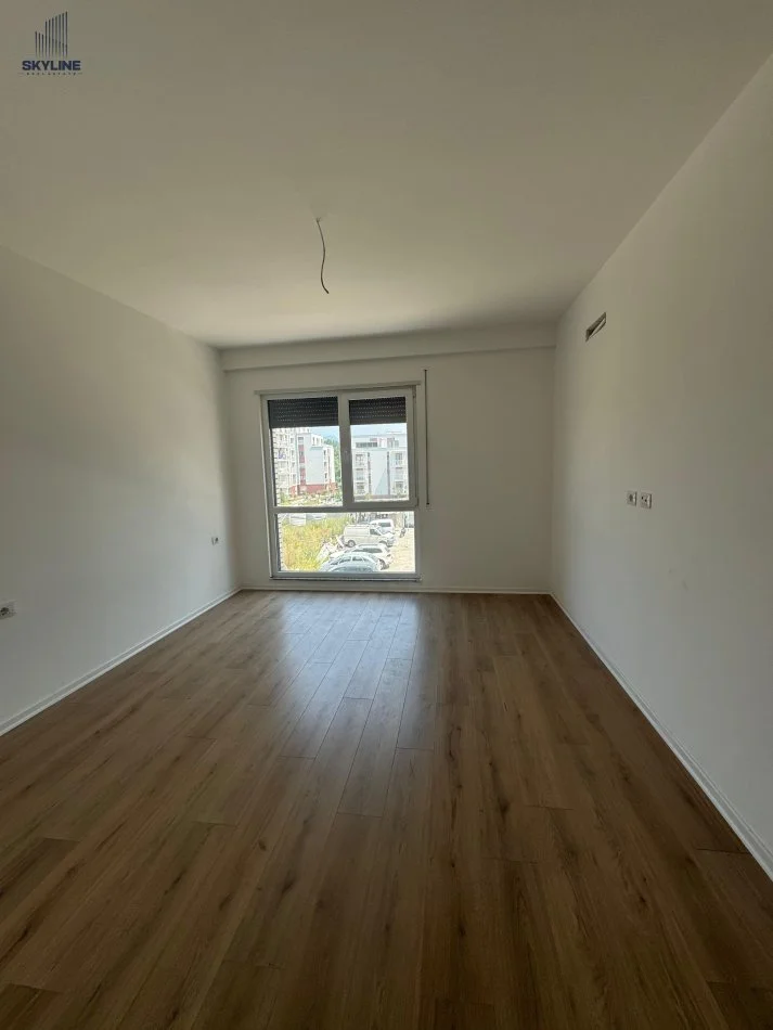 Tirane, shitet apartament 1+1+Ballkon Kati 1, 72 m² 101.780 € (Astir)