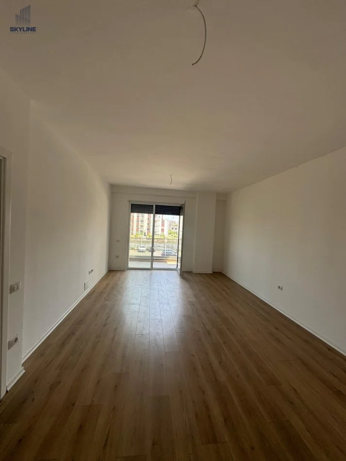 Tirane, shitet apartament 1+1+Ballkon Kati 1, 72 m² 101.780 € (Astir)