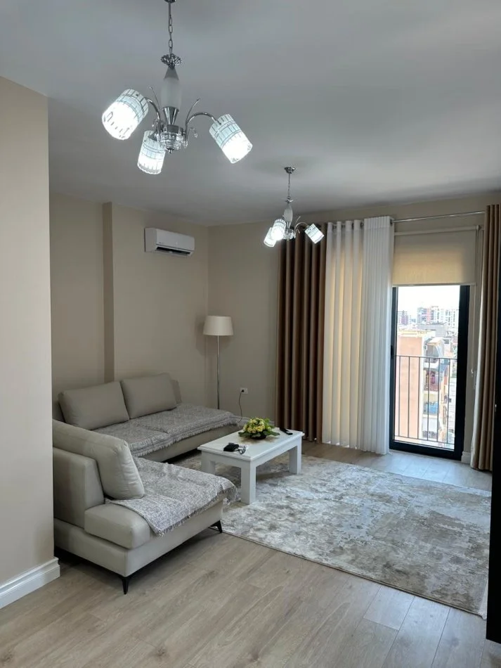 Tirane, jepet me qera apartament 1+1 Kati 6, 70 m² 650 € 