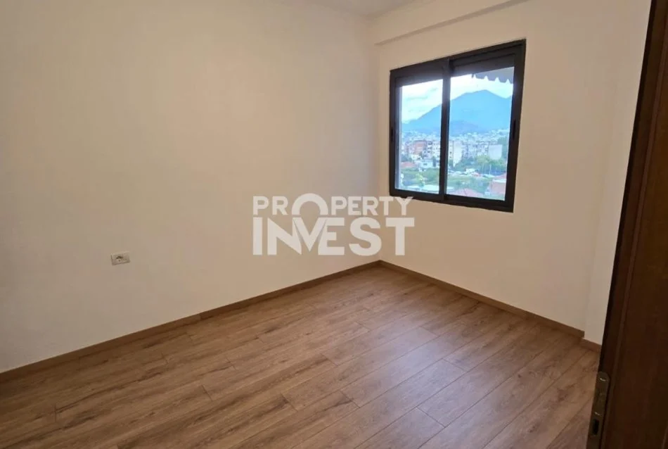 Tirane, shitet apartament 1+1+Ballkon Kati 5, 55 m² 90.000 € (Rruga e Dibres)