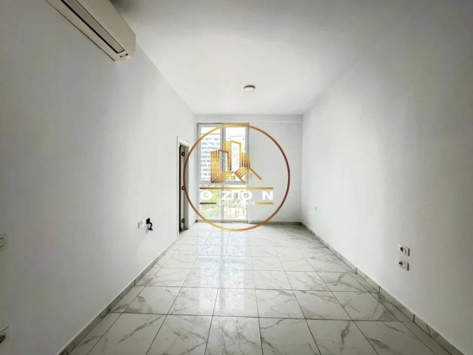 Apartament 3+1+2 për Shitje tek Nisharaku pranë Square 21!