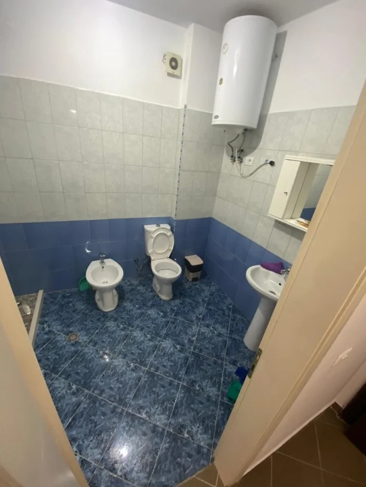 Tirane, Apartament 2+1  me qira Kati 6, 89 m² 450 € (Fresk)