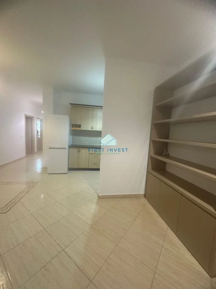 Tirane, jepet me qera apartament 2+1+Aneks+Ballkon Kati 6, 109 m² 600 € (Bill Klinton)