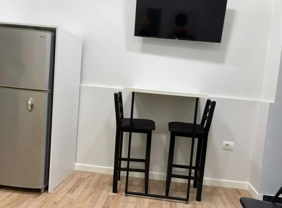 Tirane, jepet me qera apartament 1+1 Kati 1, 50 m² 490 € (Stadiumi Dinamo)