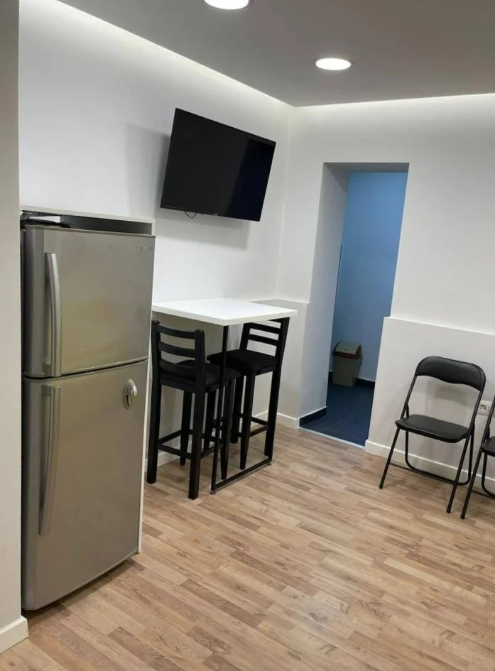 Tirane, jepet me qera apartament 1+1 Kati 1, 50 m² 490 € (Stadiumi Dianmo)