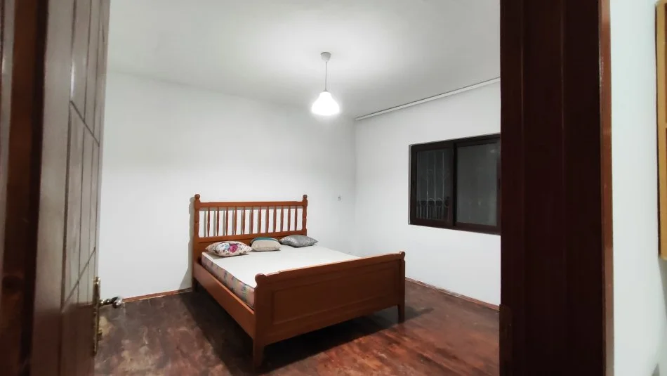 Tirane, jepet me qera shtepi 2+1 Kati 0, 85 m² 320 € (Andon Frasheri, Laprake)