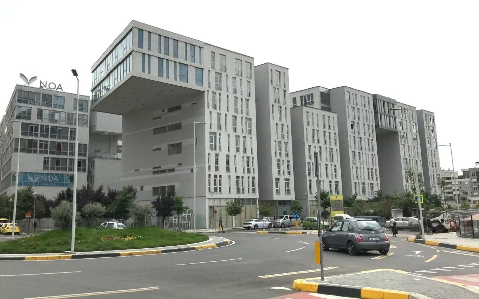 Shqiperi, jepet me qera ambjent biznesi Kati 1, 850 m² 12.000 € 