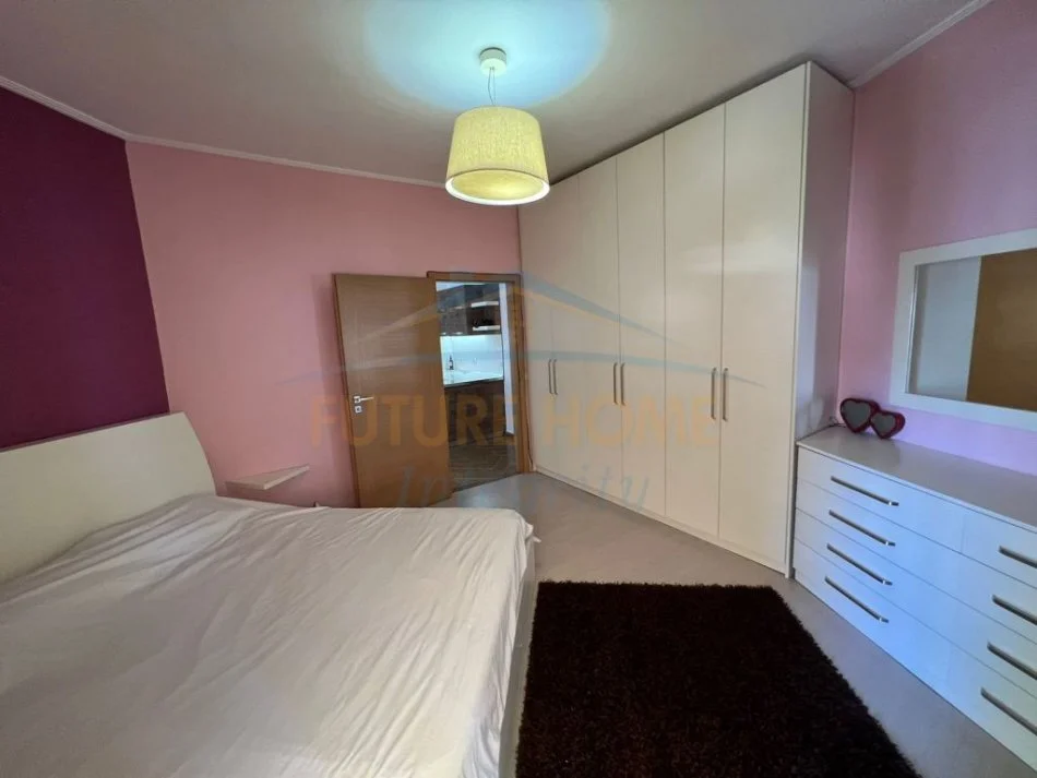 Tirane, jepet me qera apartament 2+1 Kati 4, 95 m² 650 € (LIQENI I THATE)