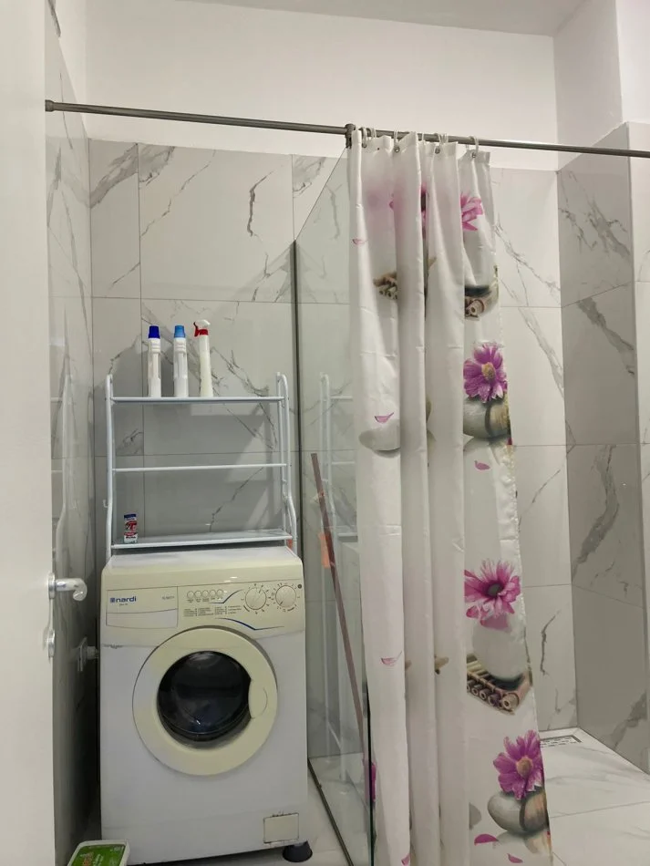 Durres, shes apartament 2+1+Ballkon Kati 2, 120 m² 138.000 € (plazh)