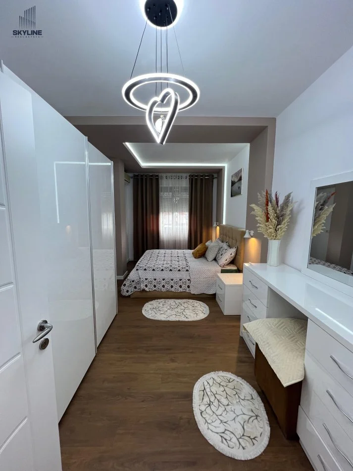 Tirane, shitet apartament 2+1 Kati 1, 94 m² 145.000 € (Yzberisht , 3 Deshmoret)