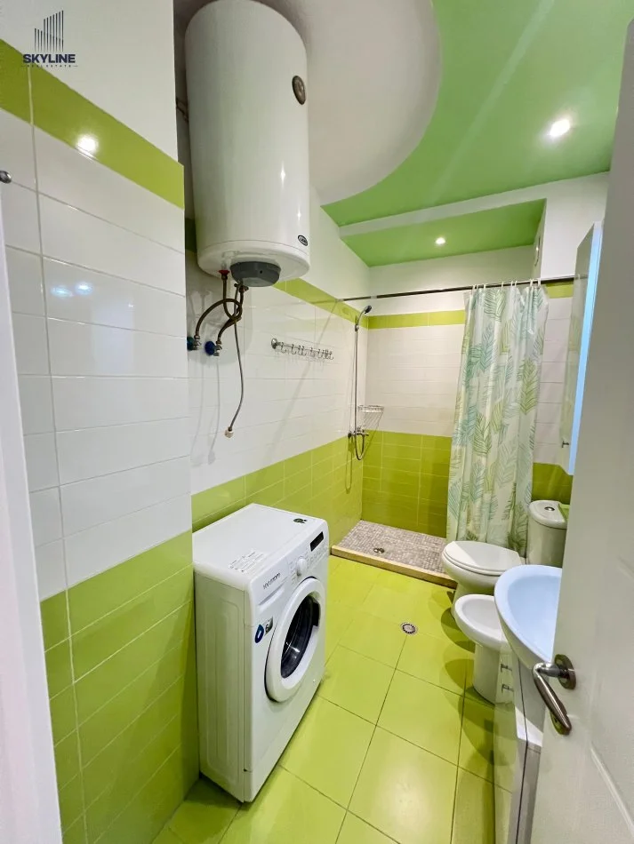 Tirane, shitet apartament 2+1 Kati 1, 94 m² 145.000 € (Yzberisht , 3 Deshmoret)