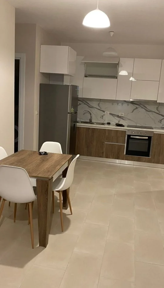 Tirane, jepet me qera apartament 1+1 Kati 3, 70 m² 500 € (Selite / Kodra Diellit)