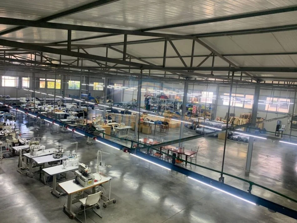 Tirane, jepet me qera ambjent biznesi Kati 0, 1.000 m² 3.000 € (MISTO MAME)