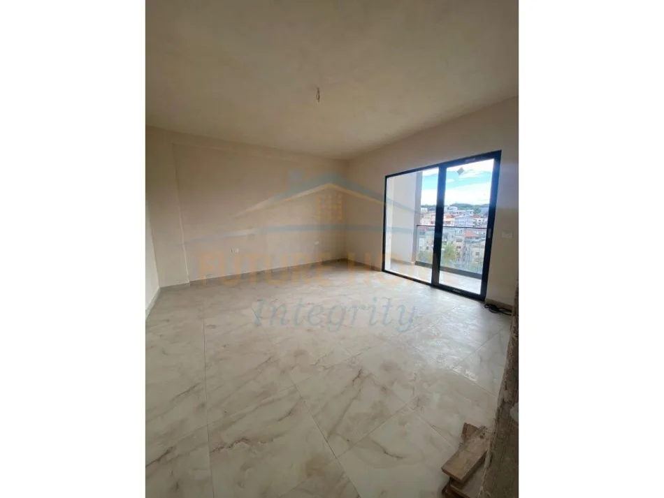 Tirane, shitet apartament 3+1 Kati 6, 168 m² 274.500 € (MIHAL GRAMENO)