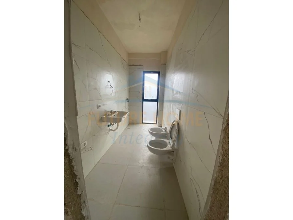 Tirane, shitet apartament 3+1 Kati 6, 168 m² 274.500 € (MIHAL GRAMENO)