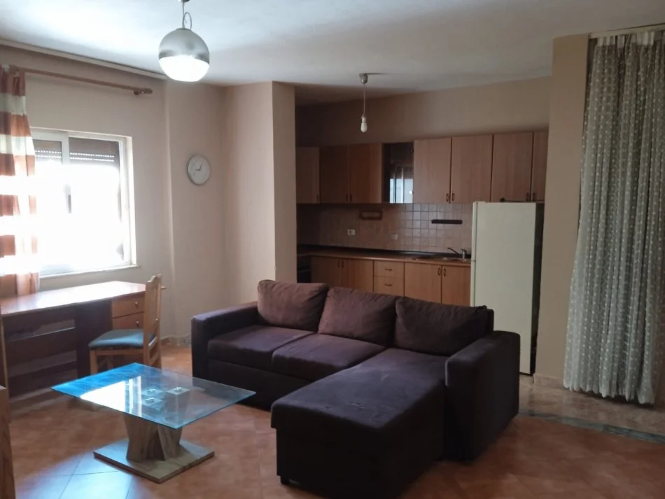 Tirane, Apartament 1+1 per shitje Kati 7, 75 m² 155.000 € (Rruga Elbasanit)