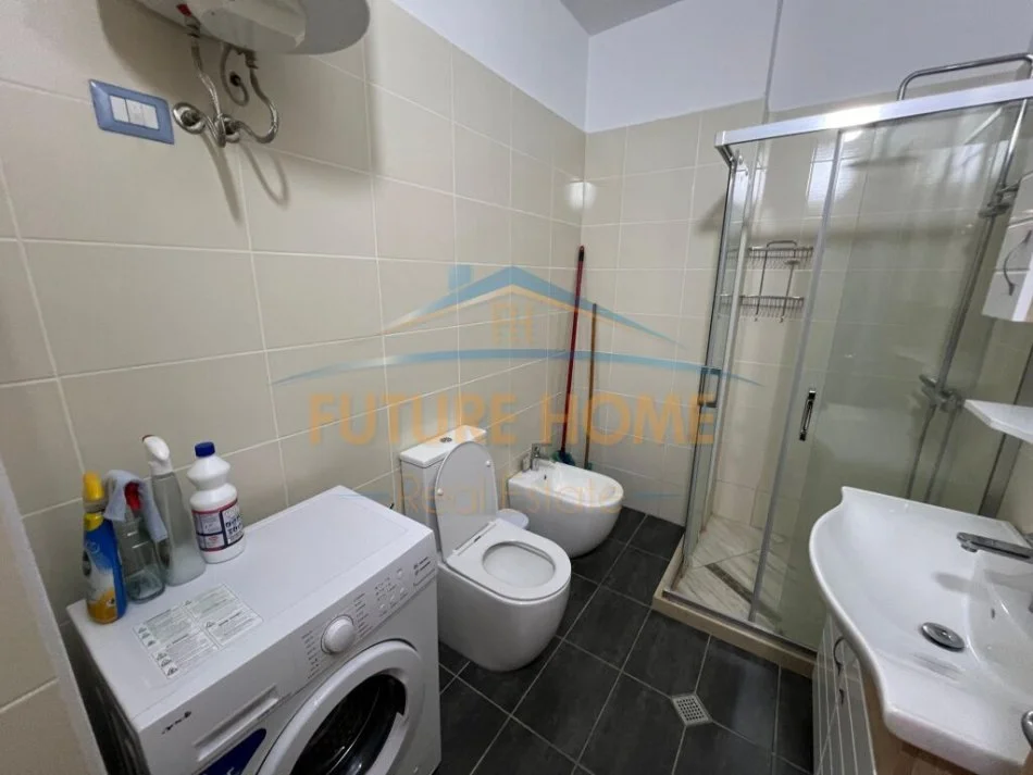 Vlore, jepet me qera apartament 2+1 Kati 2, 70 m² 400 € (Uje i ftohte) PRO+44531