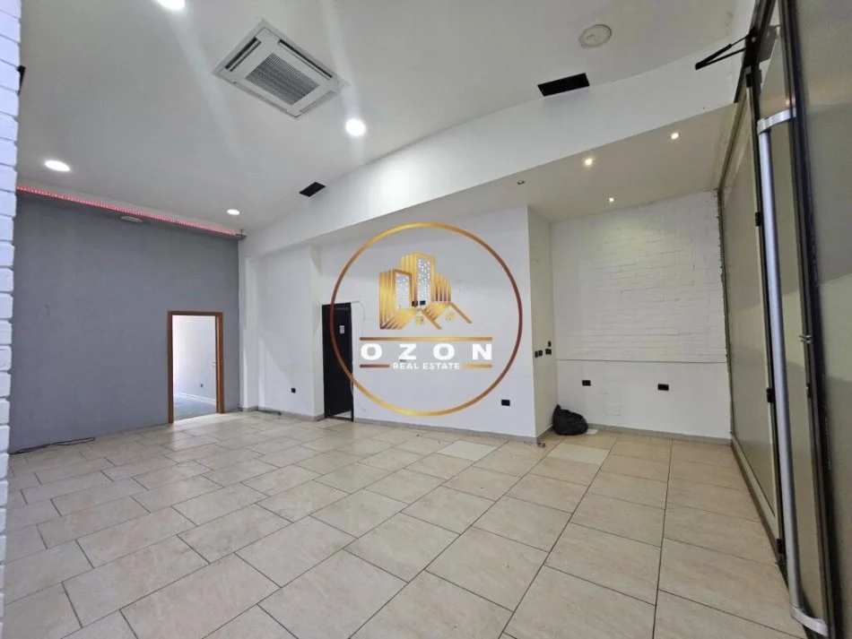 Ambient Biznesi me Qira tek Galeria 17 Nëntori!